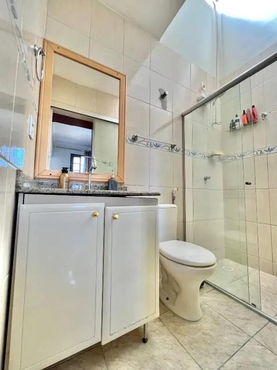 Casa, Santa Branca, 2 Quartos, 2 Vagas, 2 Suítes