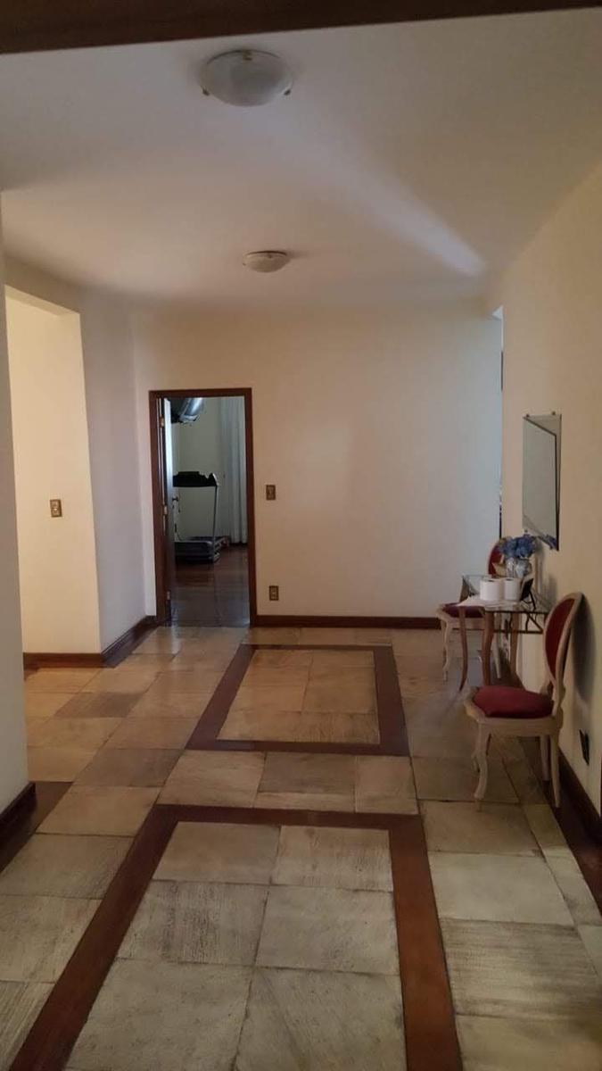 Casa, Castelo, 4 Quartos, 3 Vagas, 2 Suítes