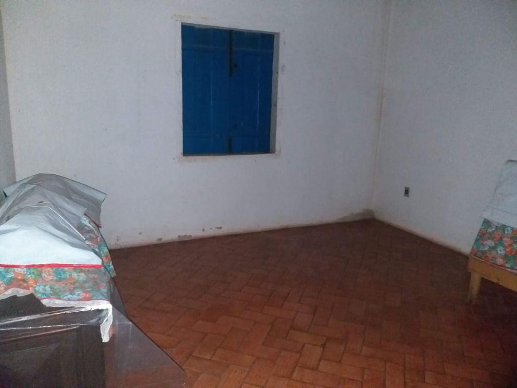 Fazenda, Ravena, 3 Quartos, 10 Vagas, 1 Suíte