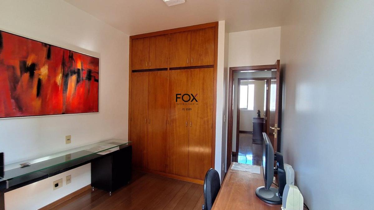Apartamento, Funcionários, 4 Quartos, 4 Vagas, 2 Suítes