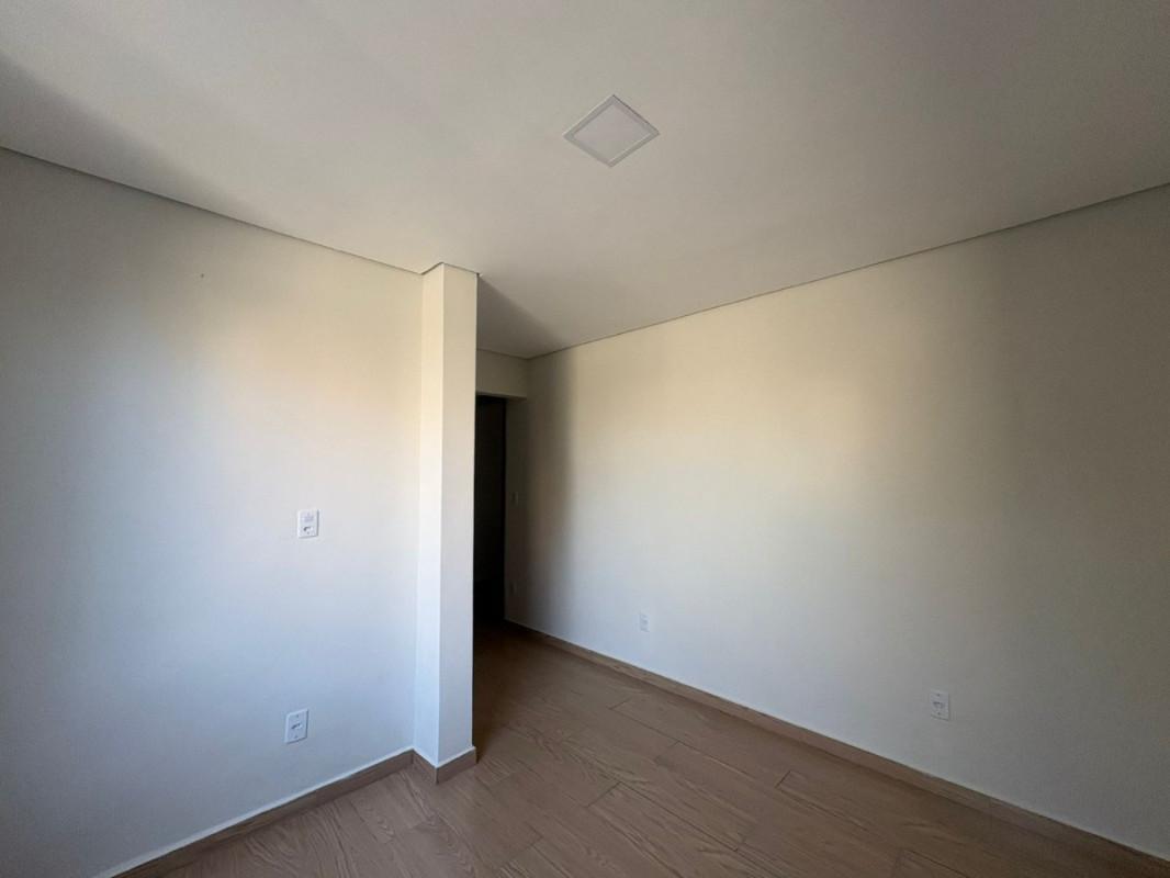 Casa, Jardim Riacho das Pedras, 3 Quartos, 4 Vagas, 1 Suíte