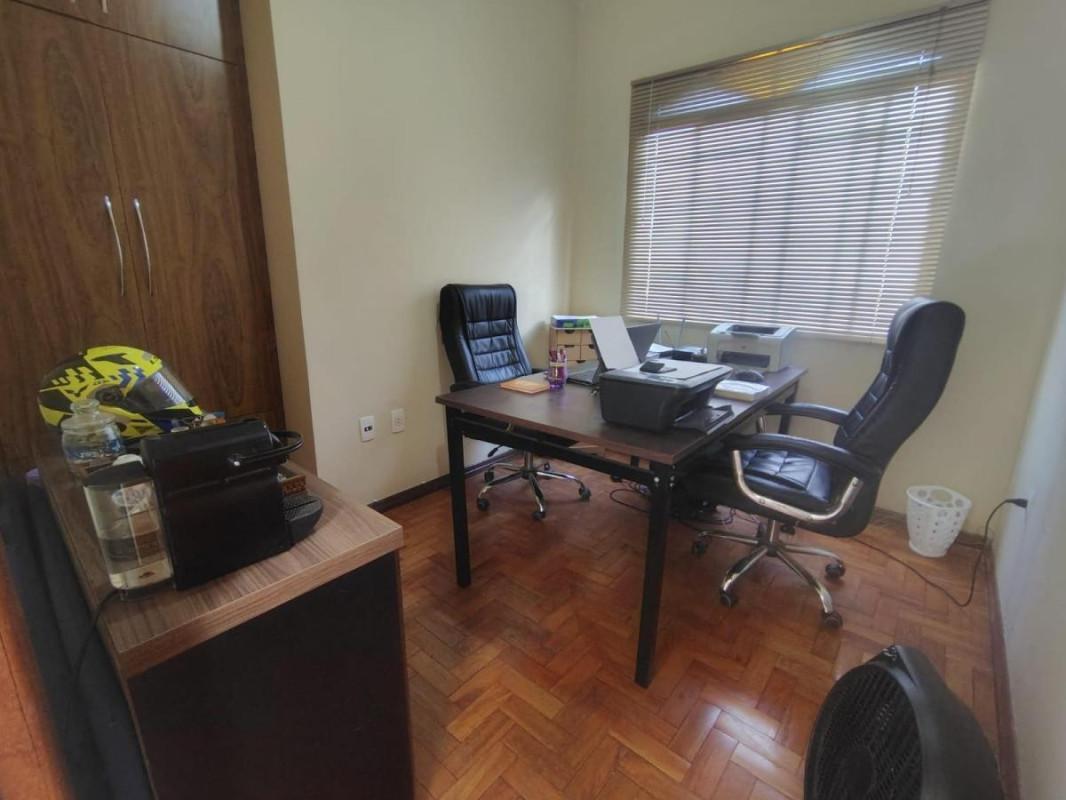 Casa, Nova Granada, 4 Quartos, 6 Vagas, 1 Suíte