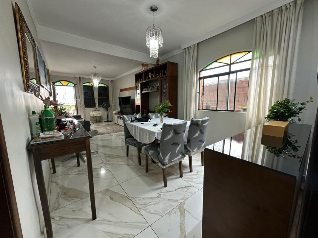 Casa, Parque Recreio, 3 Quartos, 2 Vagas, 1 Suíte