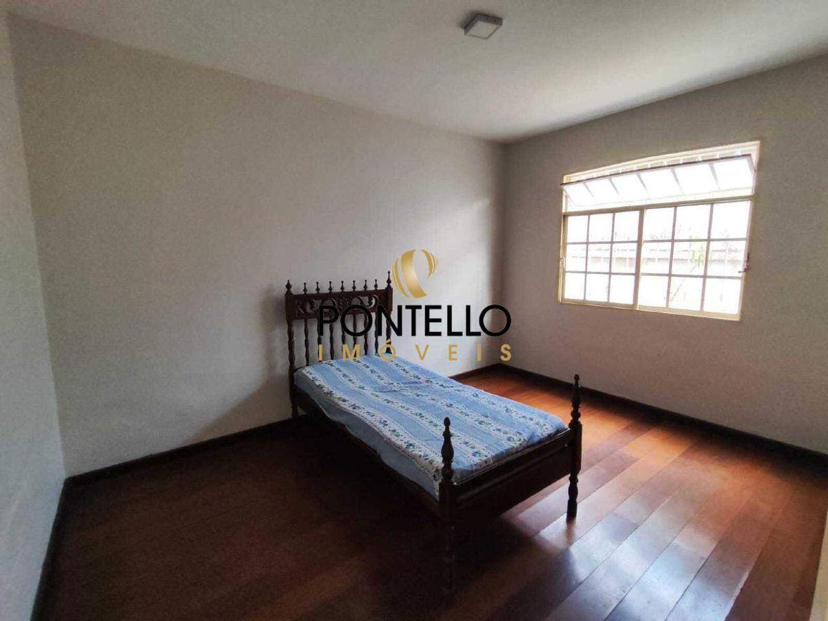 Casa, Planalto, 7 Quartos, 5 Vagas, 3 Suítes