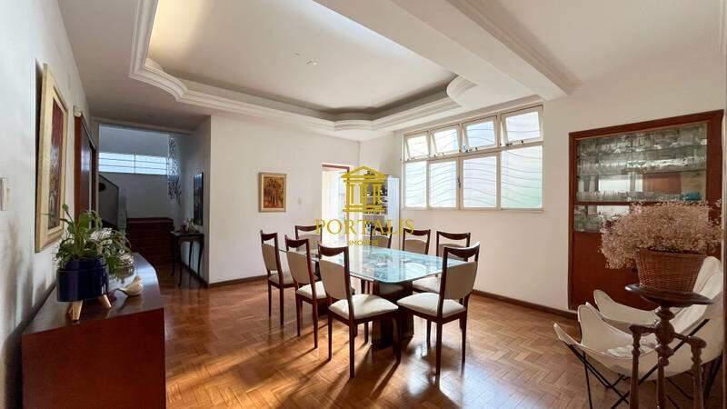 Casa, Serra, 7 Quartos, 6 Vagas, 3 Suítes