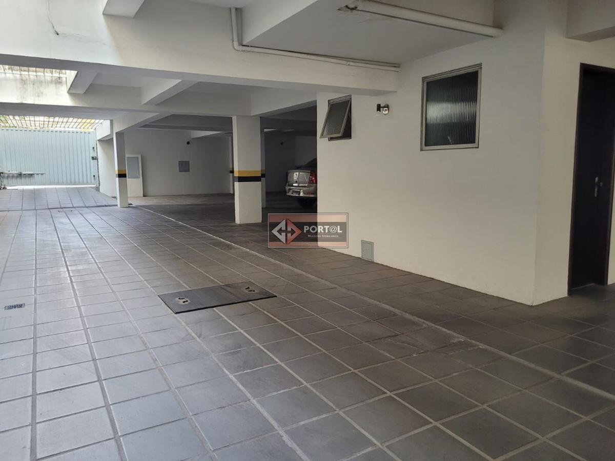 Cobertura, São José, 4 Quartos, 2 Vagas, 1 Suíte