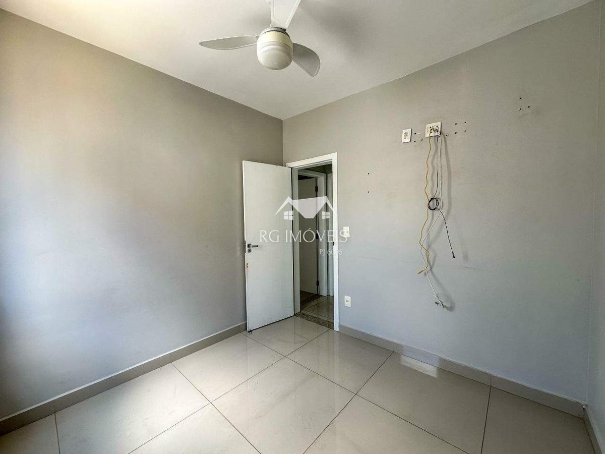 Apartamento, Miramar (barreiro), 3 Quartos, 2 Vagas, 1 Suíte