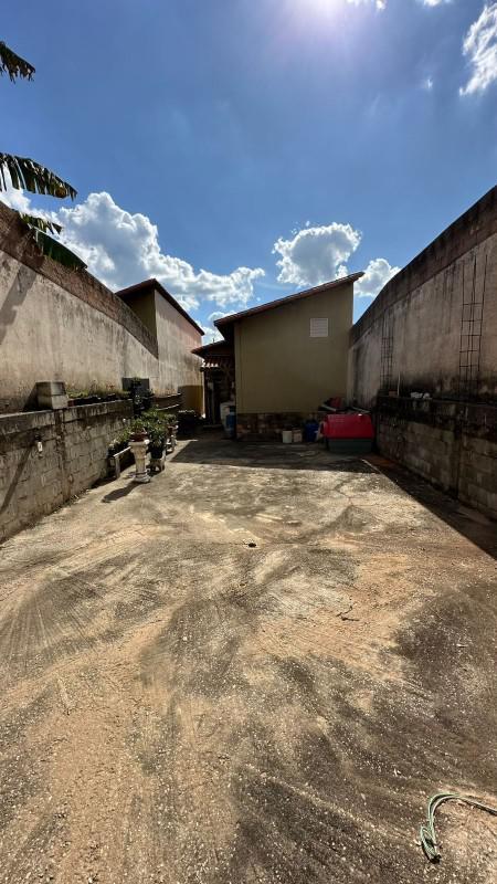Casa, Tangará, 2 Quartos, 3 Vagas