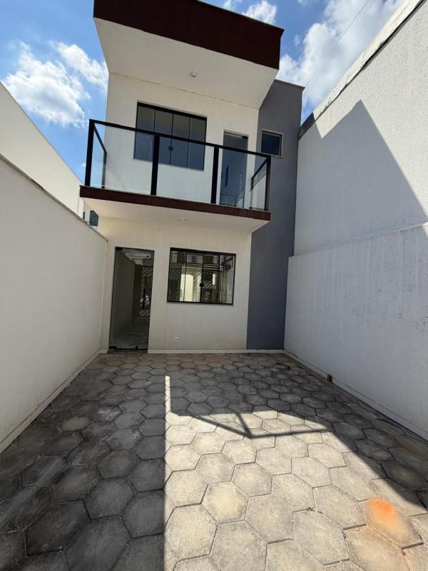 Casa, Masterville, 2 Quartos, 1 Vaga