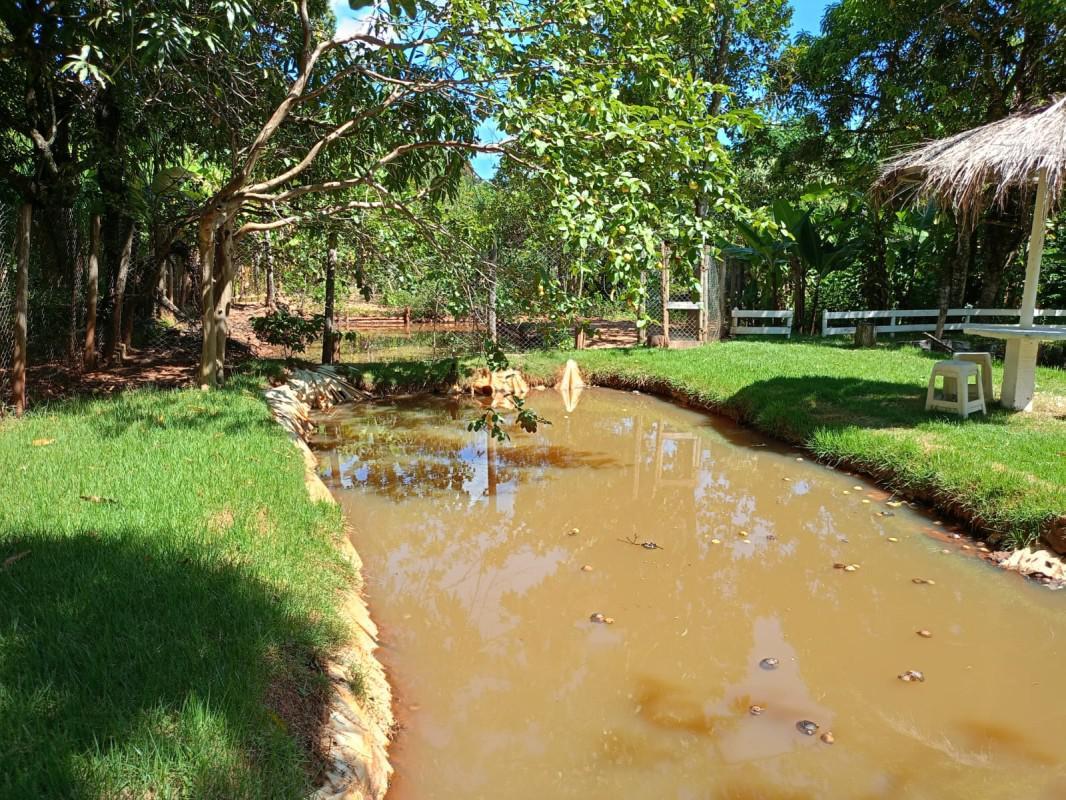 Fazenda, Ravena, 5 Quartos, 2 Vagas, 4 Suítes
