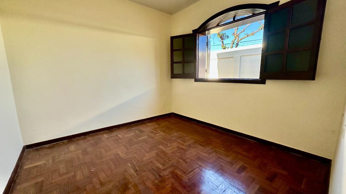 Casa, Itapoã, 4 Quartos, 4 Vagas, 1 Suíte
