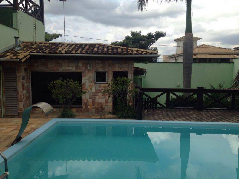Casa, Cabral, 6 Quartos, 4 Vagas, 4 Suítes