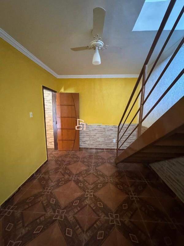 Casa, Milionários, 4 Quartos, 4 Vagas, 1 Suíte