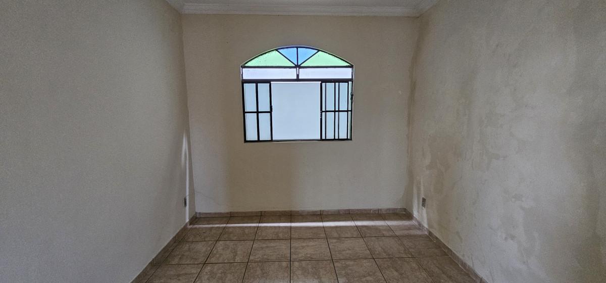 Casa, Milanez, 3 Quartos, 1 Vaga