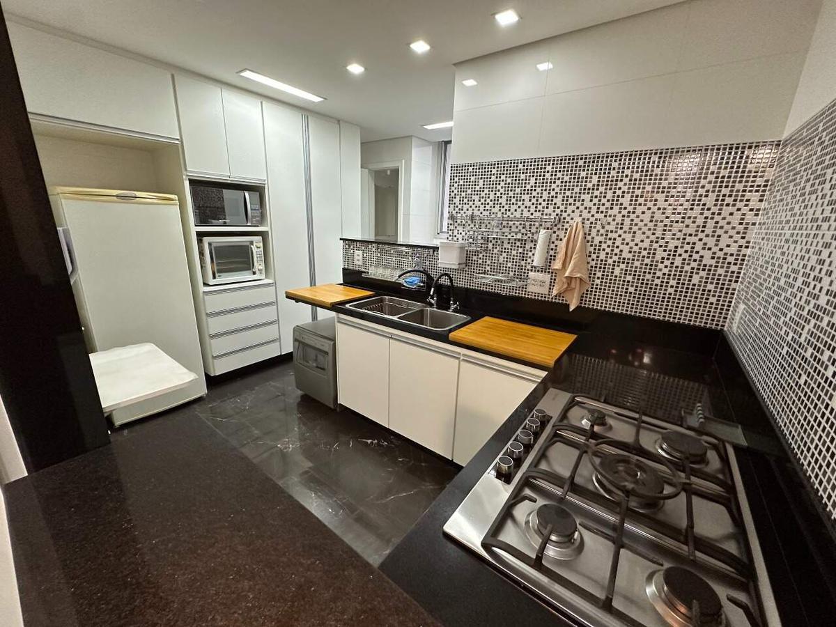 Apartamento, Funcionários, 3 Quartos, 2 Vagas, 2 Suítes