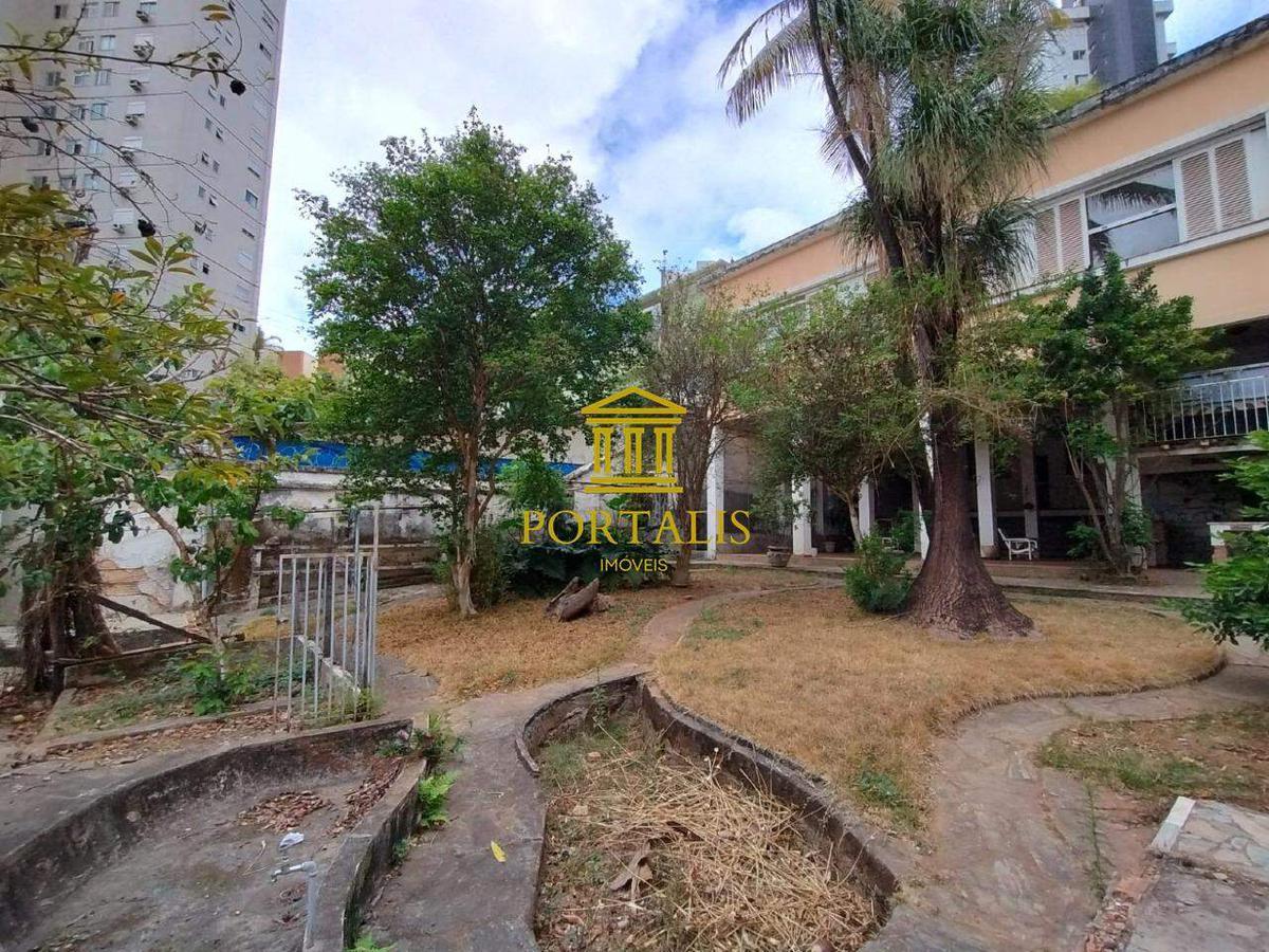 Casa Comercial, Funcionários, 9 Quartos, 5 Vagas