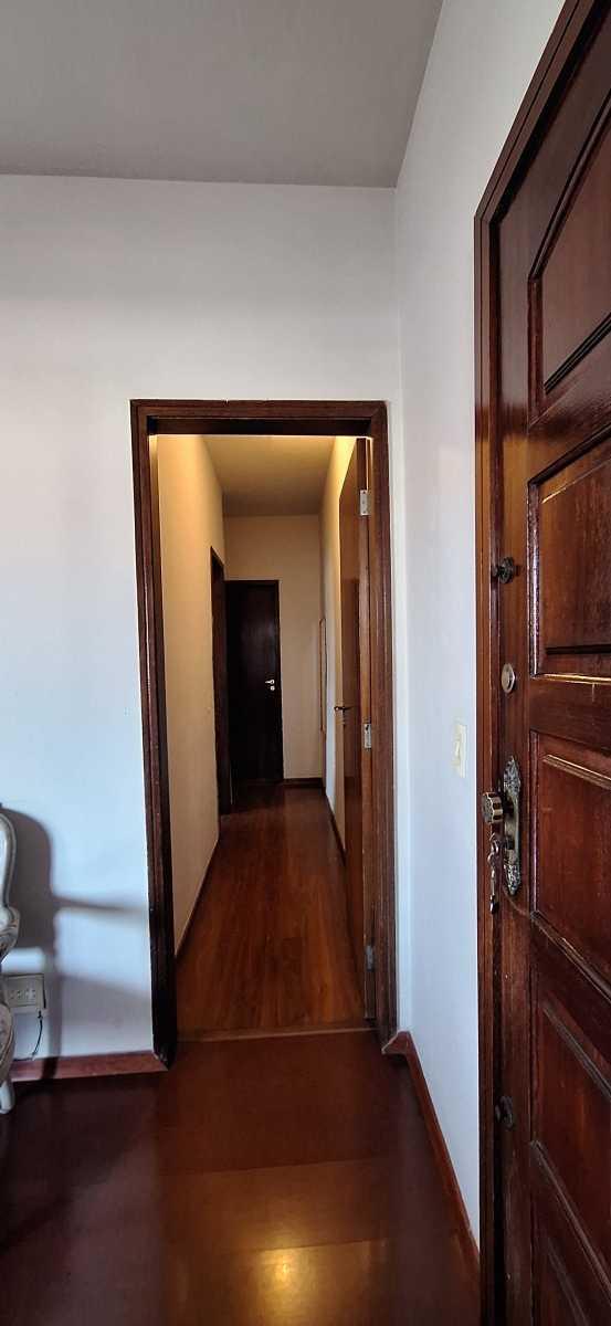 Apartamento, Sagrada Família, 2 Quartos, 1 Vaga