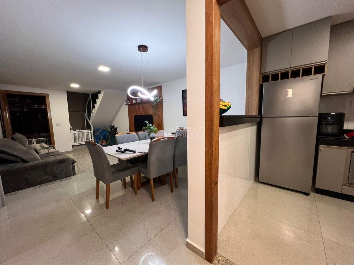 Casa, Candelária, 3 Quartos, 4 Vagas, 1 Suíte