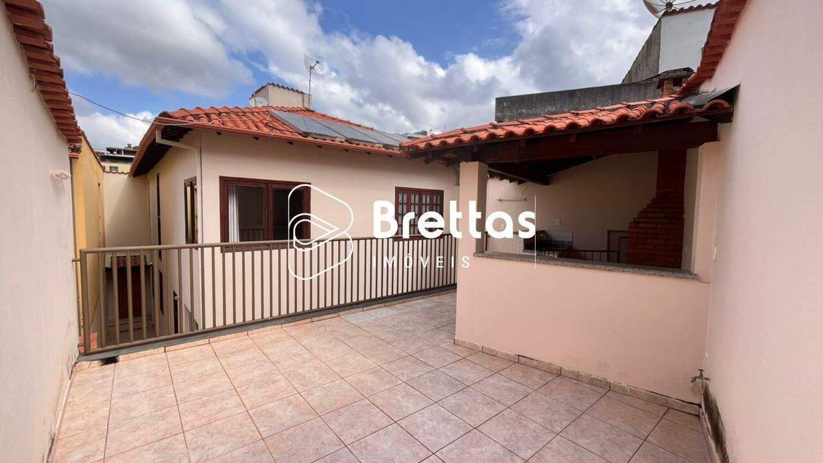 Casa, Centro, 5 Quartos, 2 Vagas, 2 Suítes