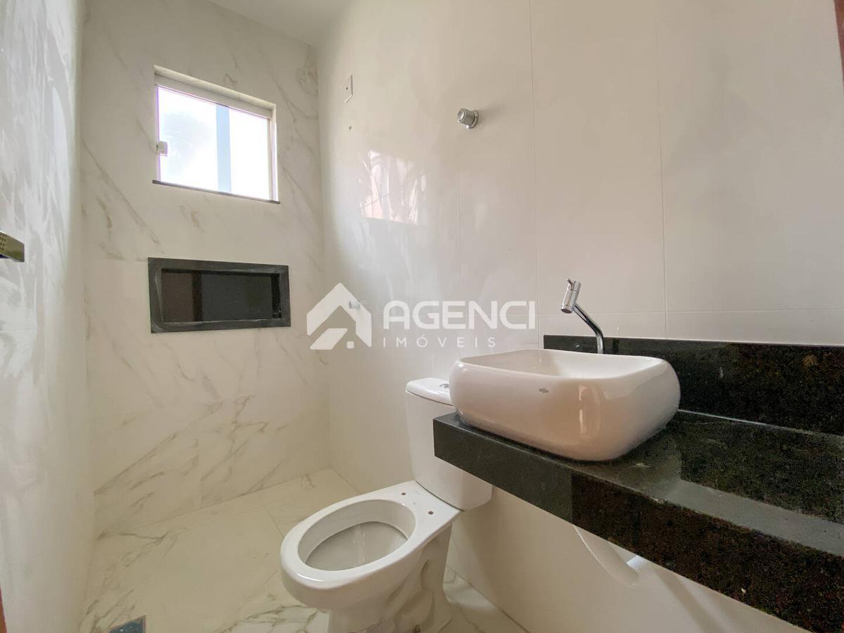 Casa, Cabral, 3 Quartos, 0 Vaga, 1 Suíte