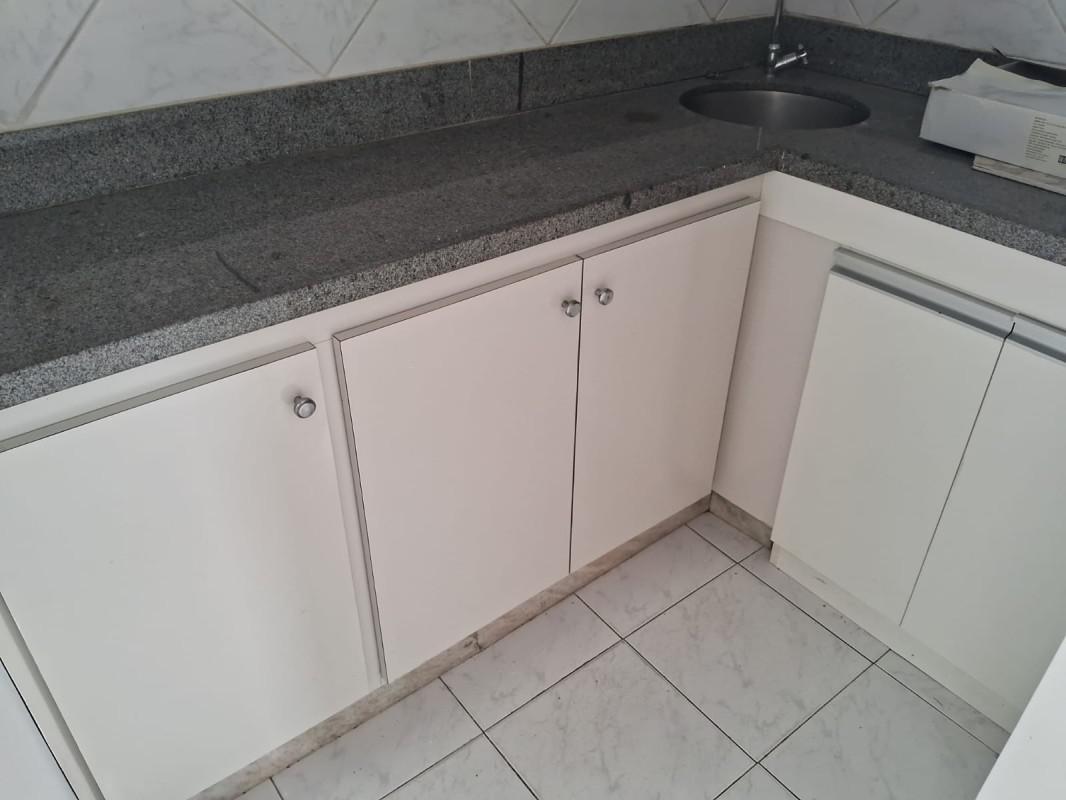 Sala, Floresta, 0 Quarto, 3 Vagas