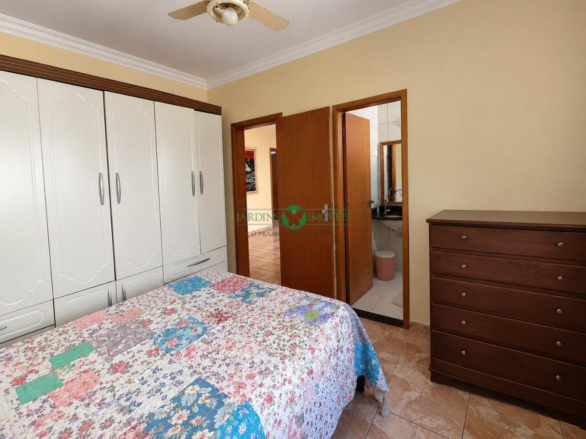 Casa, Cachoeirinha, 3 Quartos, 2 Vagas, 1 Suíte