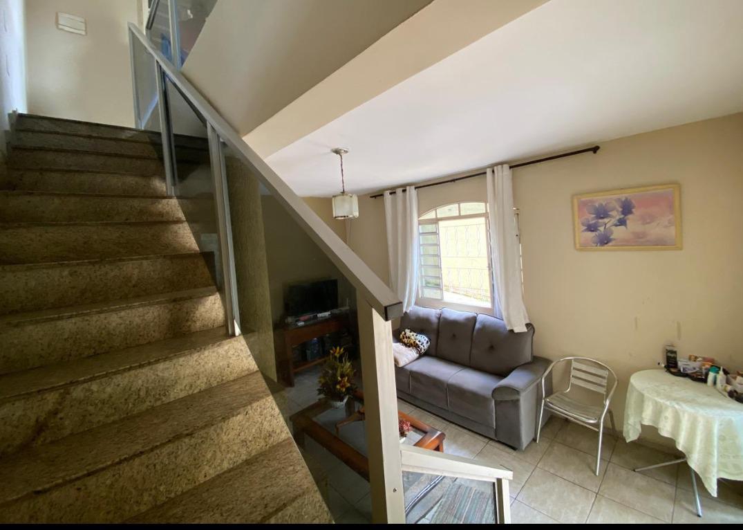 Casa, Europa, 3 Quartos, 5 Vagas, 1 Suíte