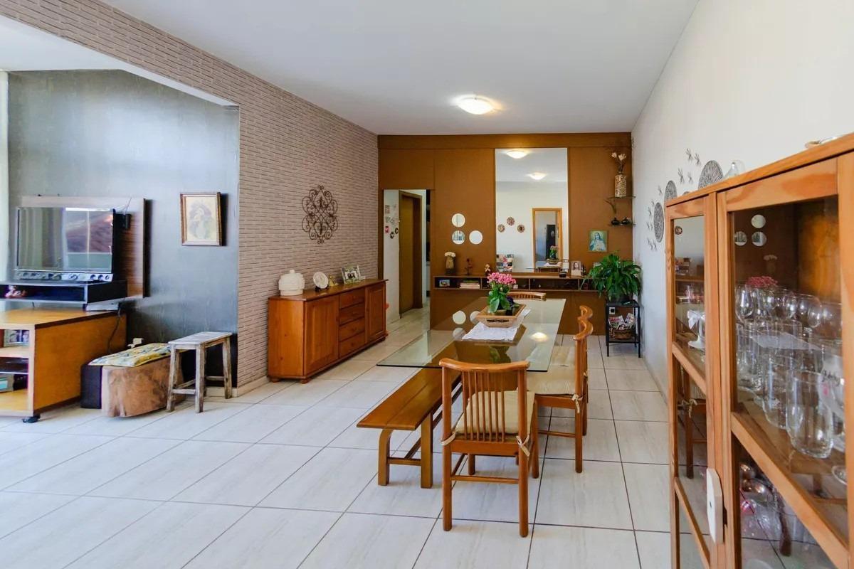 Cobertura, Estoril, 3 Quartos, 4 Vagas, 1 Suíte