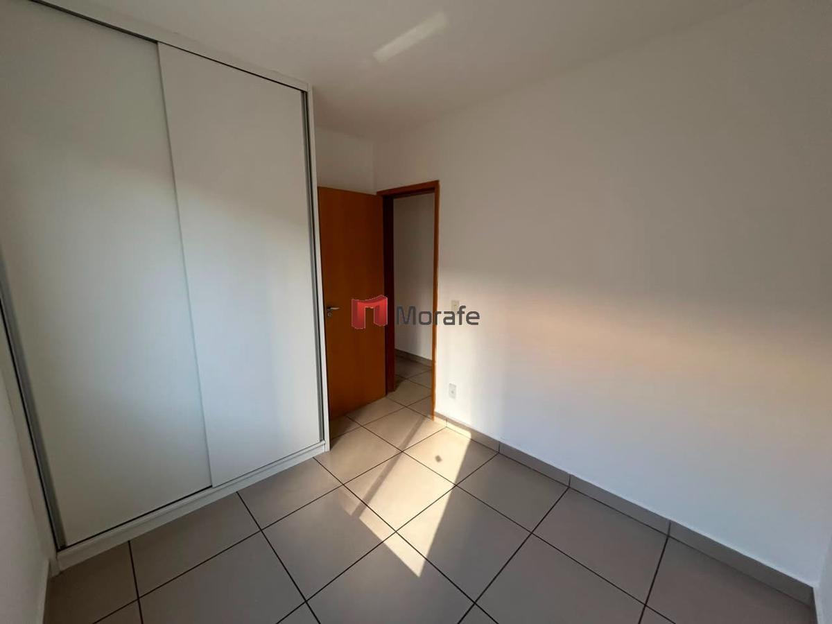 Apartamento, Floresta, 2 Quartos, 2 Vagas, 1 Suíte