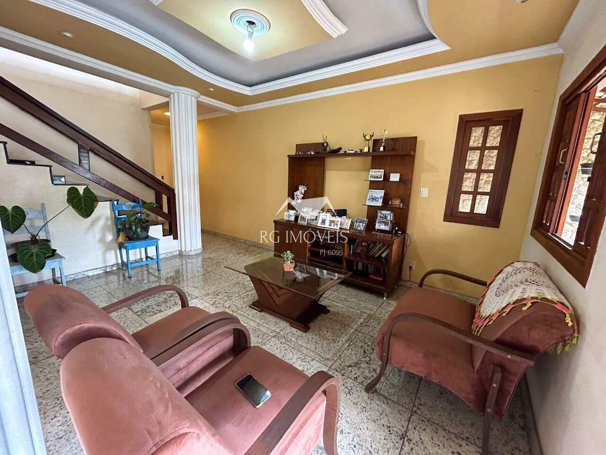 Casa, Teixeira Dias, 4 Quartos, 3 Vagas, 2 Suítes