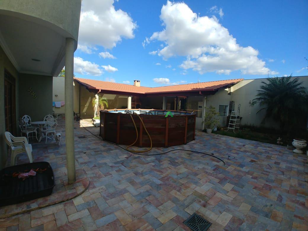 Casa, Jardim Riacho das Pedras, 4 Quartos, 8 Vagas, 1 Suíte