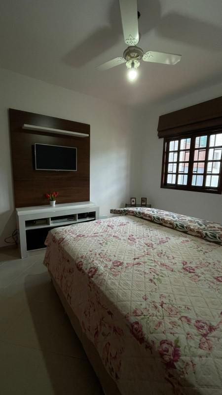 Casa, Castelo, 4 Quartos, 6 Vagas, 3 Suítes