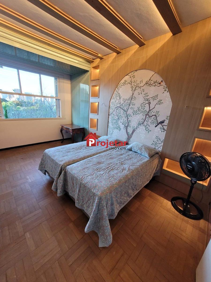 Casa, Cidade Jardim, 8 Quartos, 4 Vagas, 3 Suítes