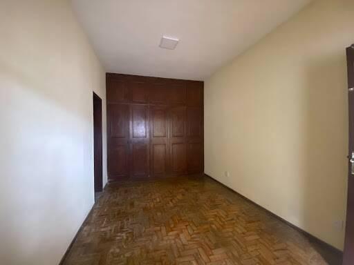 Casa, Centro, 3 Quartos, 2 Vagas, 1 Suíte