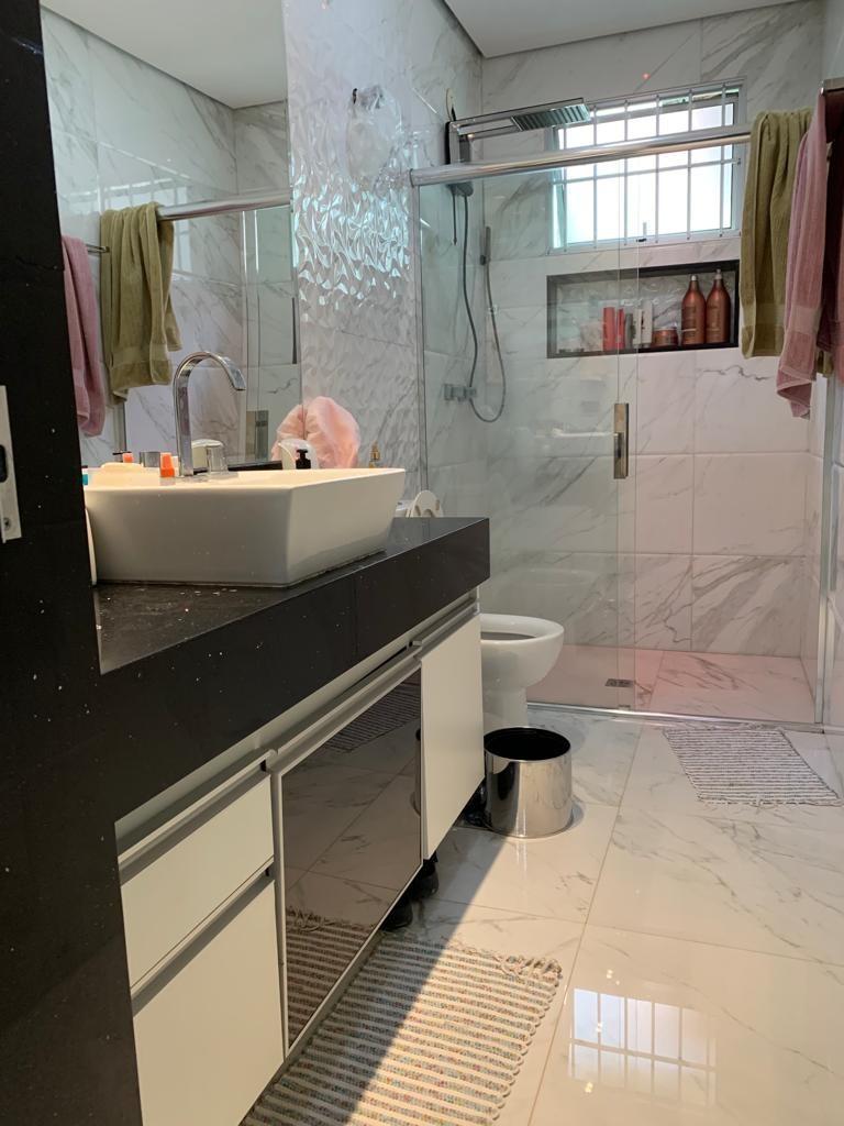 Casa, Ipê, 5 Quartos, 6 Vagas, 1 Suíte