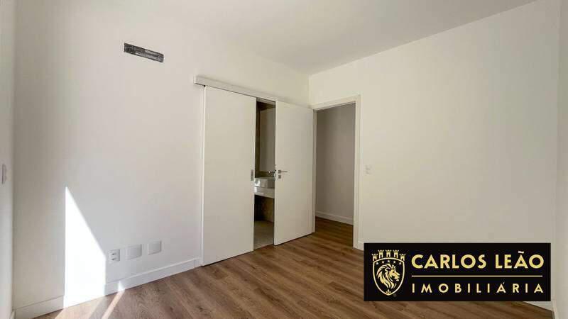 Apartamento, Cruzeiro, 4 Quartos, 4 Vagas, 2 Suítes