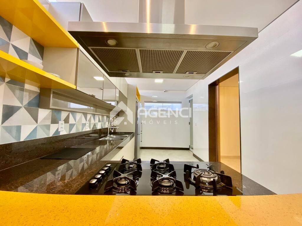 Apartamento, Cabral, 4 Quartos, 0 Vaga, 2 Suítes