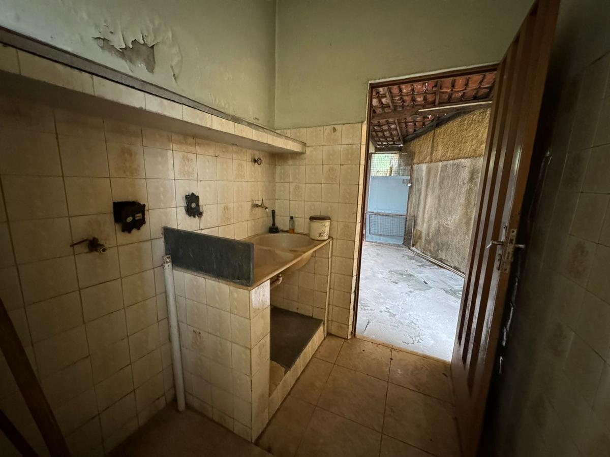 Casa, Santa Cruz, 3 Quartos, 4 Vagas, 1 Suíte