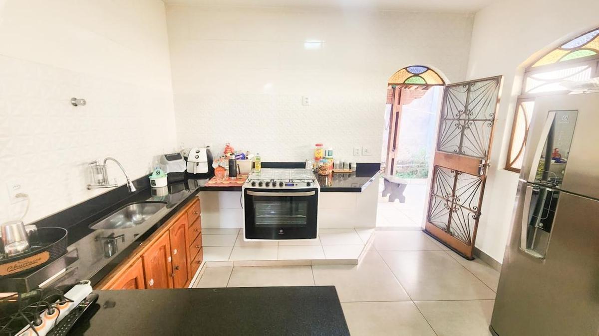 Casa, Vila Pérola, 3 Quartos, 2 Vagas, 1 Suíte