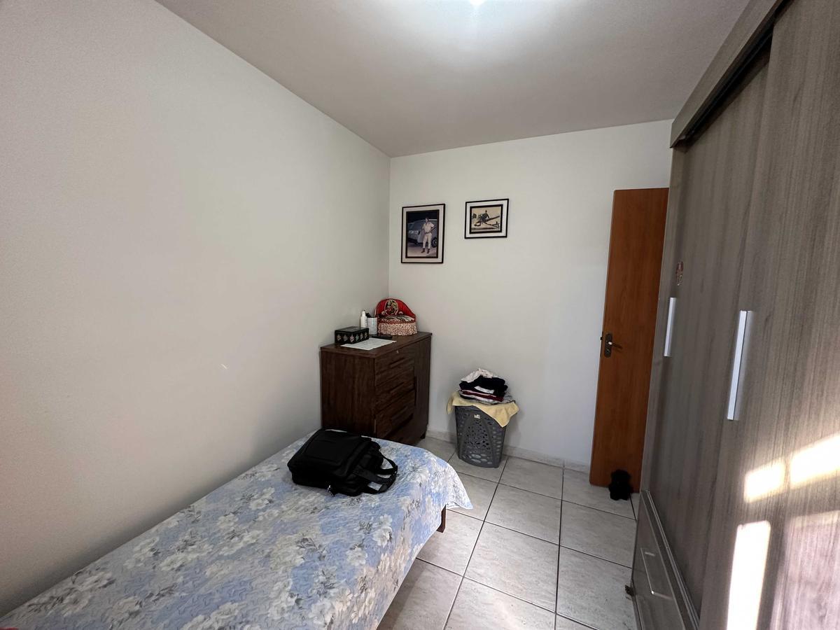 Casa, Ressaca, 2 Quartos, 1 Vaga