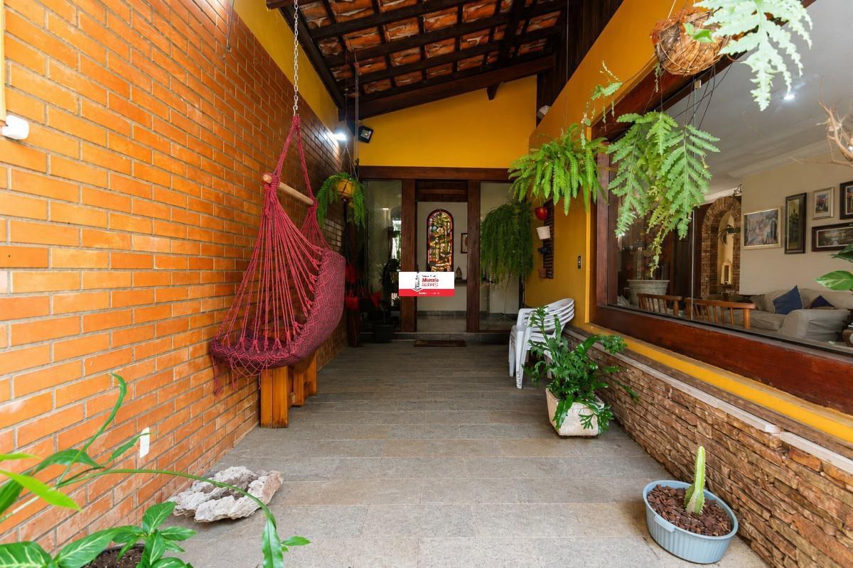 Casa, Serra, 3 Quartos, 3 Vagas, 2 Suítes