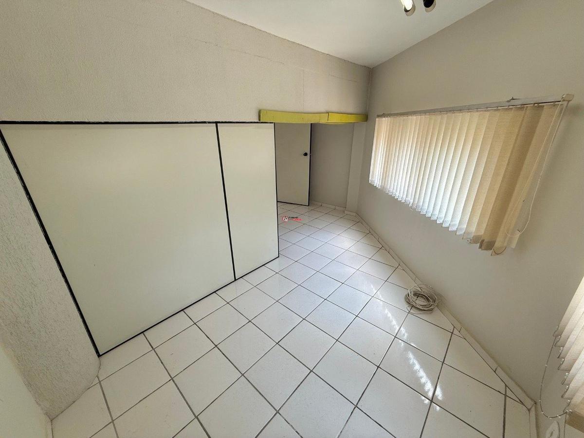 Andar, São José, 0 Quarto, 0 Vaga