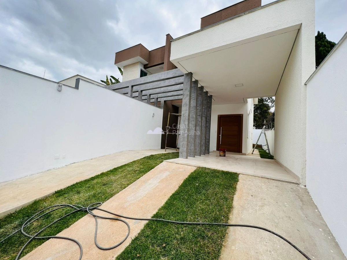 Casa, Názia II, 3 Quartos, 4 Vagas, 1 Suíte