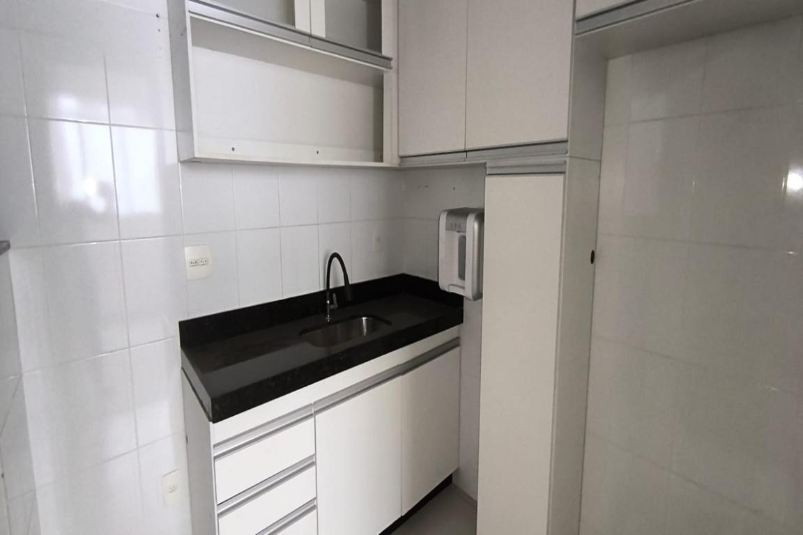 Apartamento, Sagrada Família, 3 Quartos, 2 Vagas, 1 Suíte