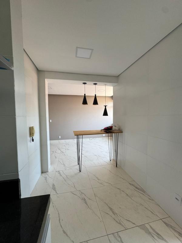 Apartamento, Carlos Prates, 2 Quartos, 1 Vaga