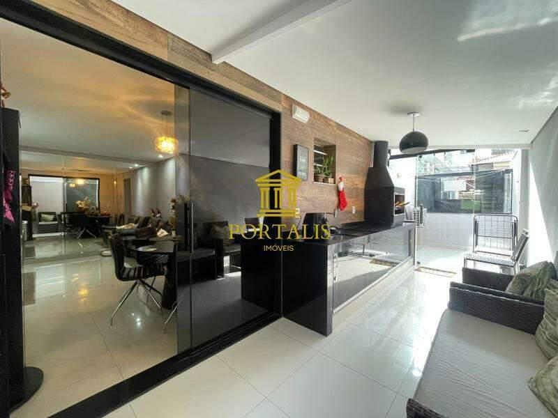 Apartamento, Castelo, 2 Quartos, 2 Vagas, 1 Suíte