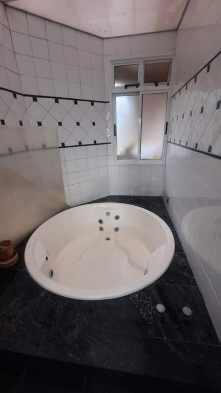 Casa, Vila Castela, 4 Quartos, 6 Vagas, 1 Suíte