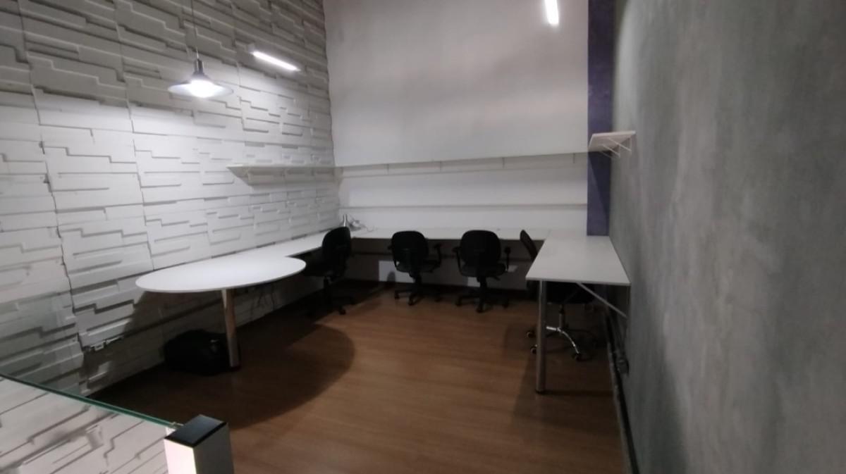 Sala, Santa Efigênia, 0 Quarto, 0 Vaga