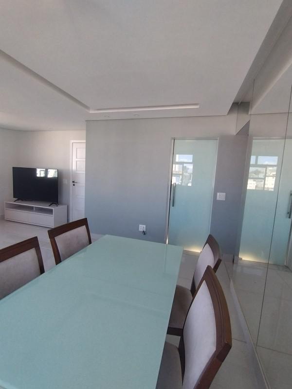 Cobertura, Sagrada Família, 4 Quartos, 2 Vagas, 1 Suíte