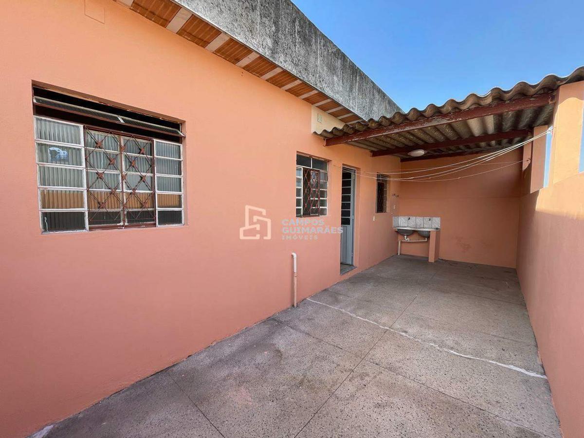 Casa, Ressaca, 2 Quartos, 1 Vaga